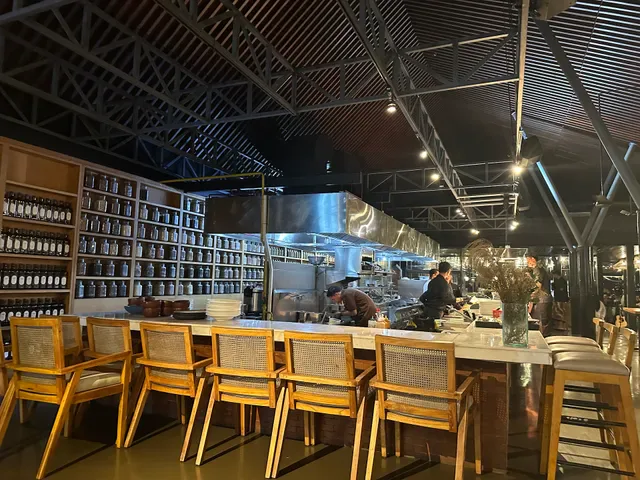 MOONLITE KITCHEN & BAR