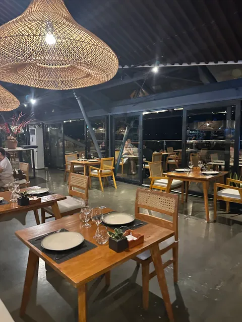 MOONLITE KITCHEN & BAR