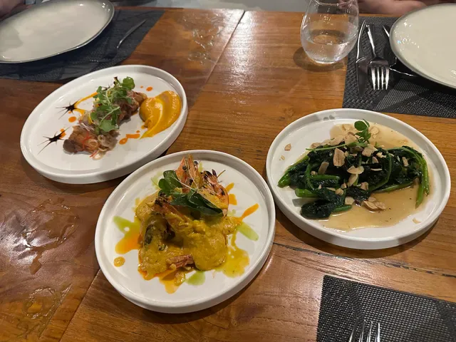 MOONLITE KITCHEN & BAR