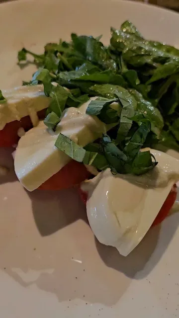 Mozzarella Restaurant & Bar