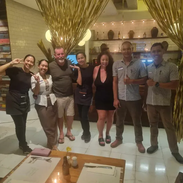 Mozzarella Restaurant & Bar