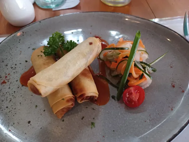 Mozzarella Restaurant & Bar
