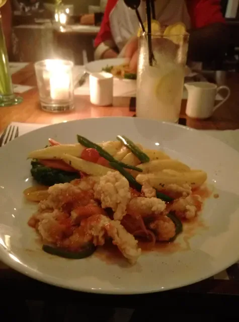 Mozzarella Restaurant & Bar