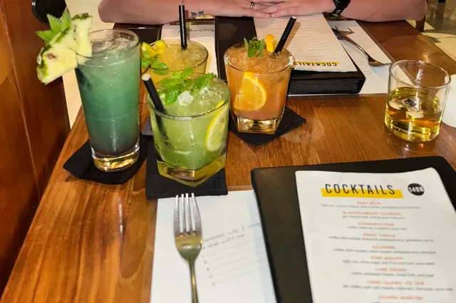 Mozzarella Restaurant & Bar