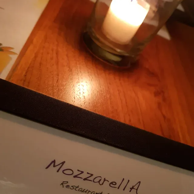 Mozzarella Restaurant & Bar