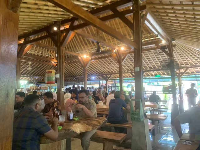 Nasi Tempong Indra