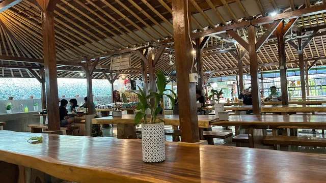 Nasi Tempong Indra