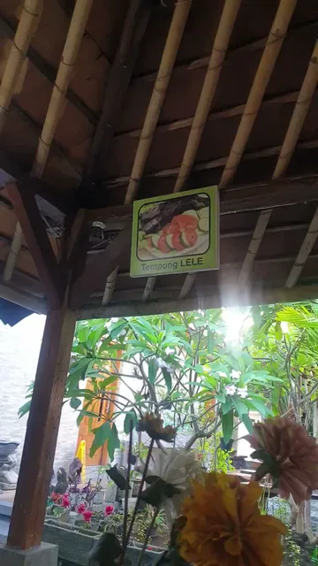 Nasi Tempong Indra