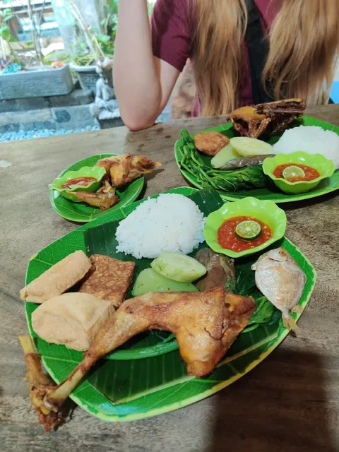 Nasi Tempong Indra