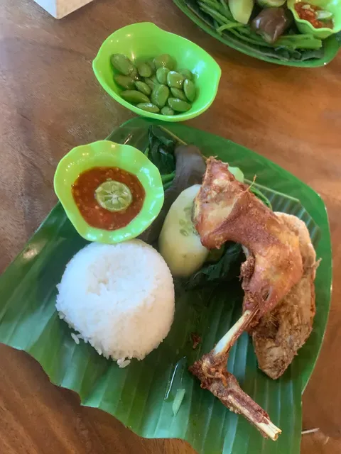 Nasi Tempong Indra