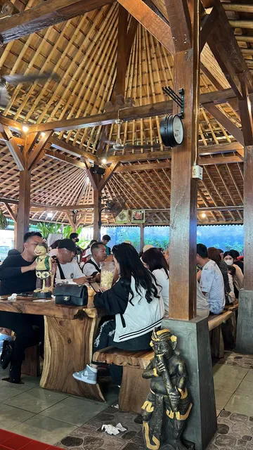 Nasi Tempong Indra Kuta