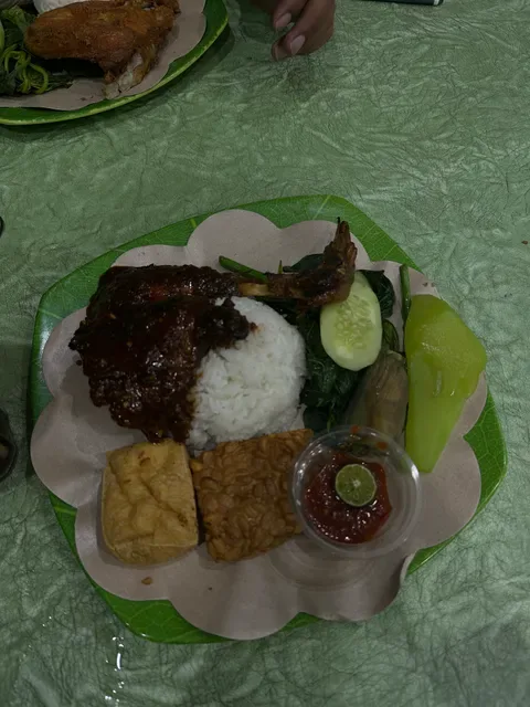 Nasi Tempong Indra Kuta