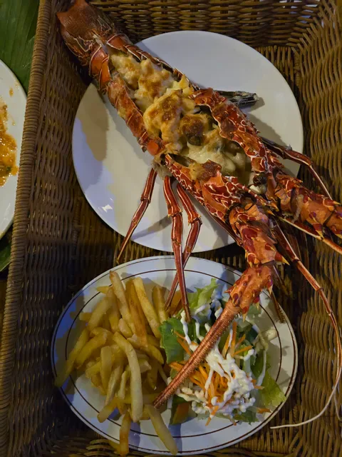 OUR'S Bar & Restaurant