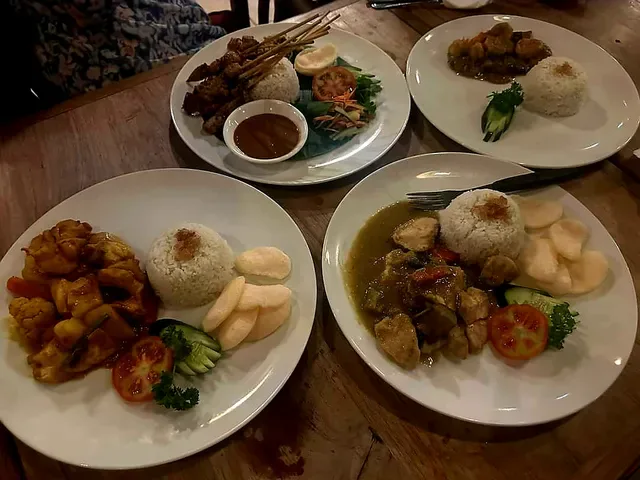 OUR'S Bar & Restaurant