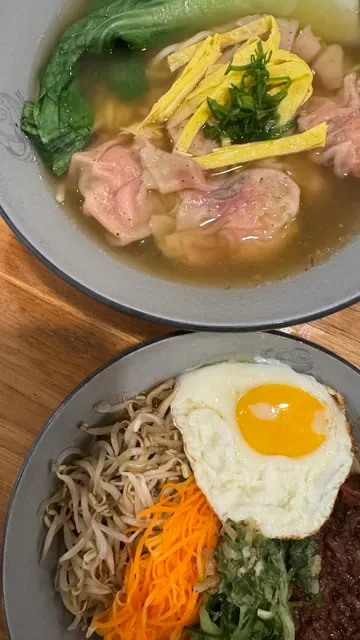 Papa Lee's Taiwan noodle & dumplings 台灣人的店