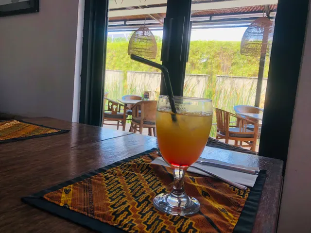 Papa's Beach Cafe