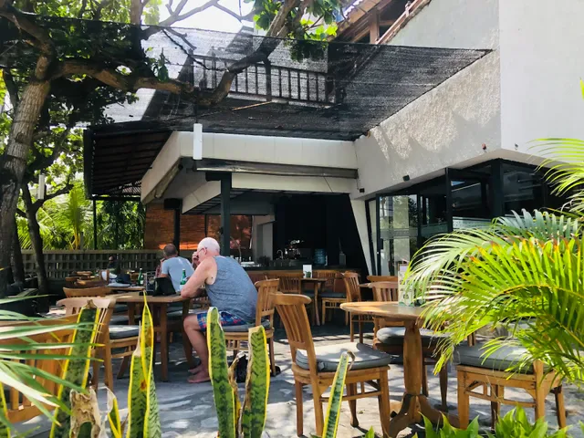 Papa's Beach Cafe