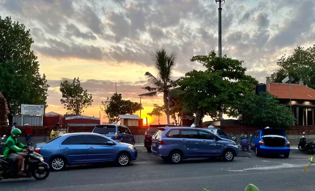 Papa's Beach Cafe