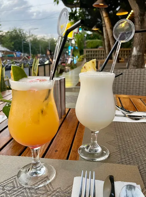 Papa's Beach Cafe