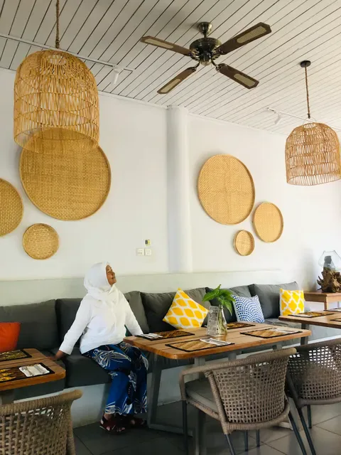 Papa's Beach Cafe