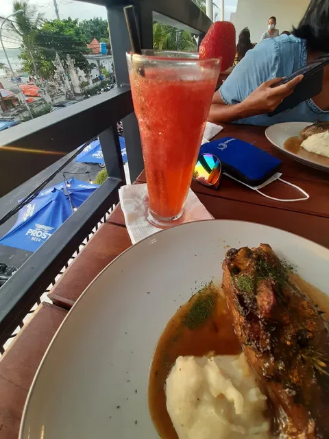 Pavilion Surf Club Legian Beach