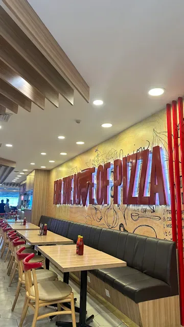 Pizza Hut Airport
