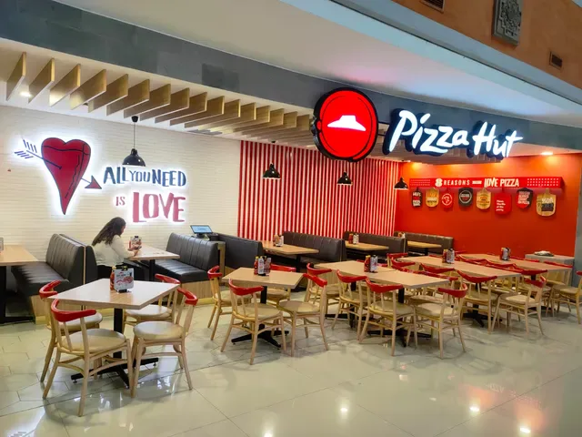 Pizza Hut Airport