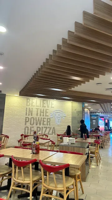 Pizza Hut Airport