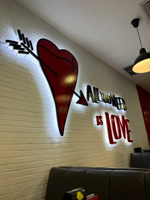Pizza Hut Airport