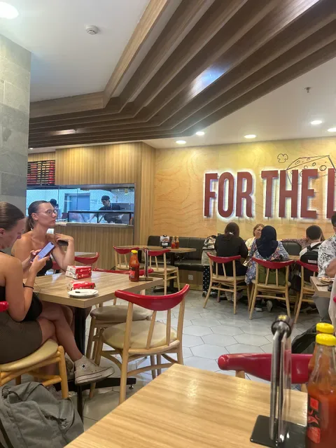 Pizza Hut Airport