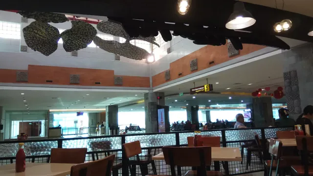 Pizza Hut Airport