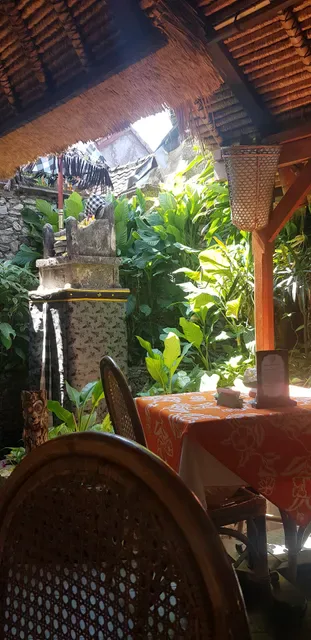 Poppies Restaurant