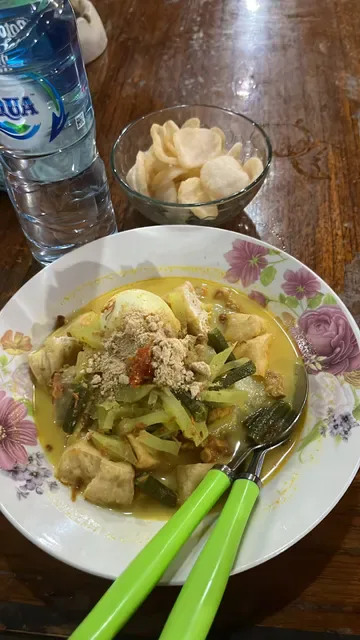 Pujasera Wisata Kuliner