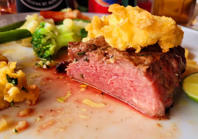 Pulu Bar and Grill