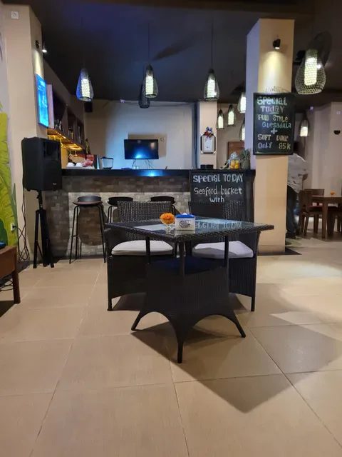 Pulu Bar and Grill