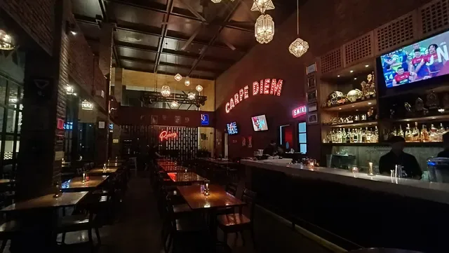 ROMEOS BAR & GRILLERY