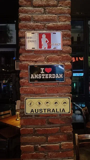 ROMEOS BAR & GRILLERY