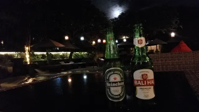 Rosso Vivo Dine & Lounge