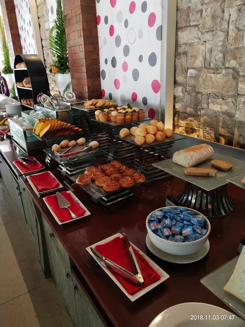 Rosso Vivo Dine & Lounge