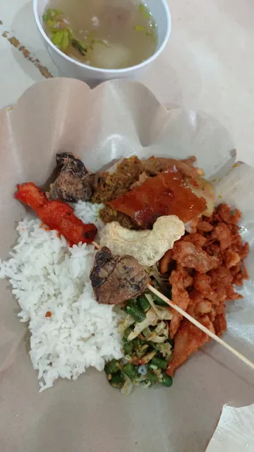 Rumah Makan Babi Guling Karya Rebo