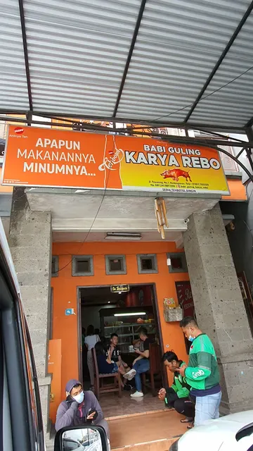Rumah Makan Babi Guling Karya Rebo