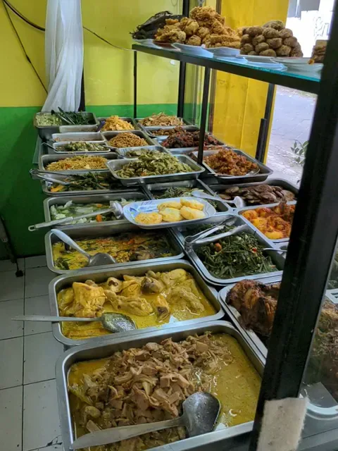 Rumah makan Halal Podomoro, Khas Jawa Timur
