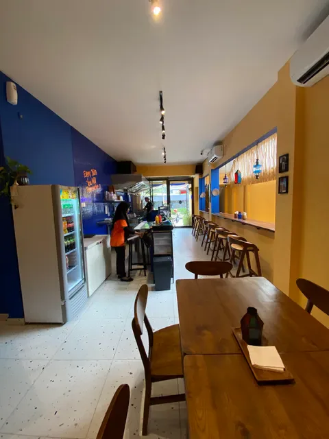 Shawarma Alhomsi Legian -شاورما الحمصي-