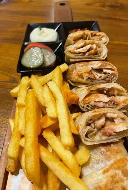 Shawarma Alhomsi Legian -شاورما الحمصي-