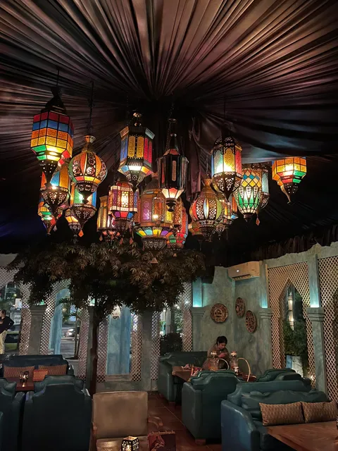 Shisha Cafe Sunset Road مطعم عربي/ شيشة(مطعم و مقهى شيشة)