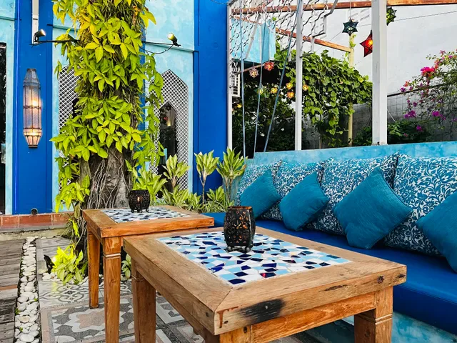 Shisha Cafe Sunset Road مطعم عربي/ شيشة(مطعم و مقهى شيشة)