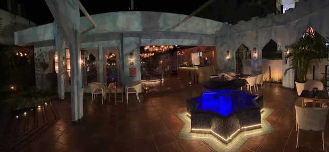 Shisha Cafe Sunset Road مطعم عربي/ شيشة(مطعم و مقهى شيشة)