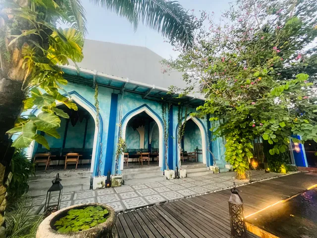 Shisha Cafe Sunset Road مطعم عربي/ شيشة(مطعم و مقهى شيشة)