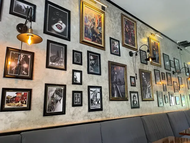 Stakz Bar & Grill