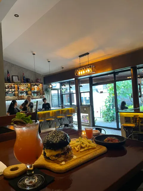 Stakz Bar & Grill